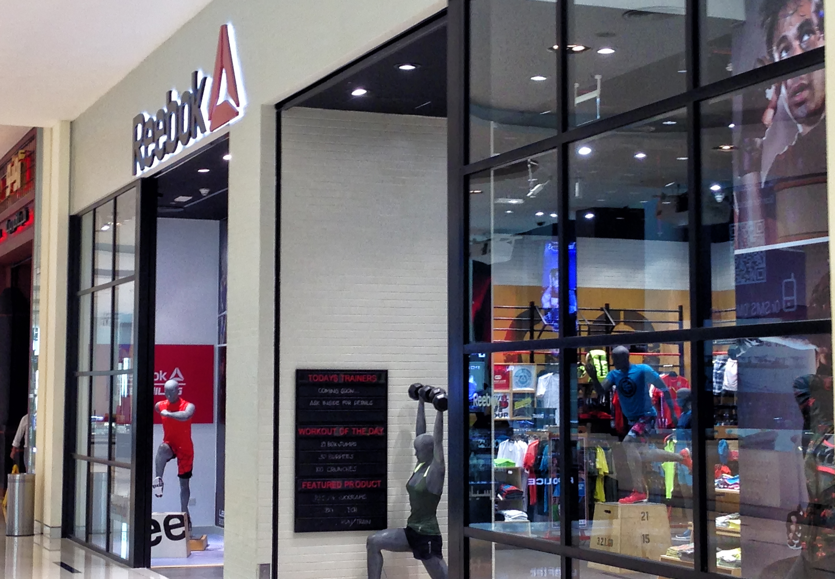 Reebok CrossFit store, Dubai Mall