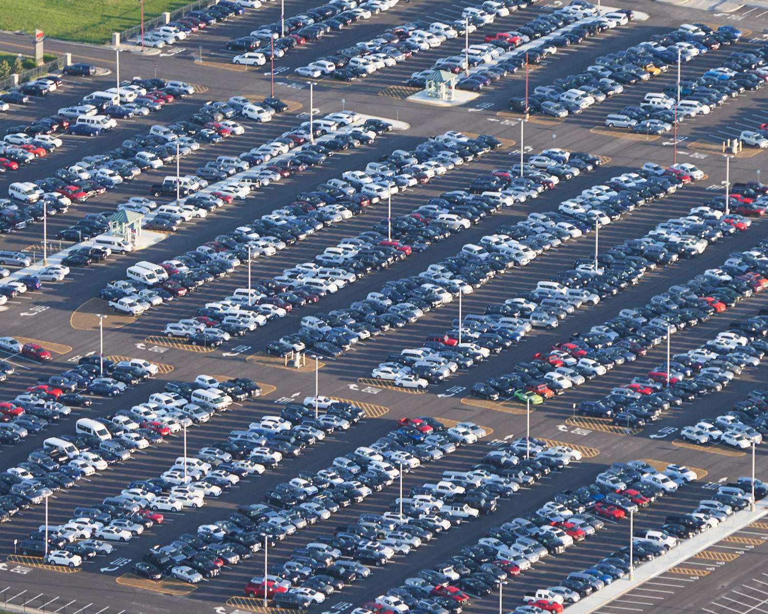 a parking lot full of cars